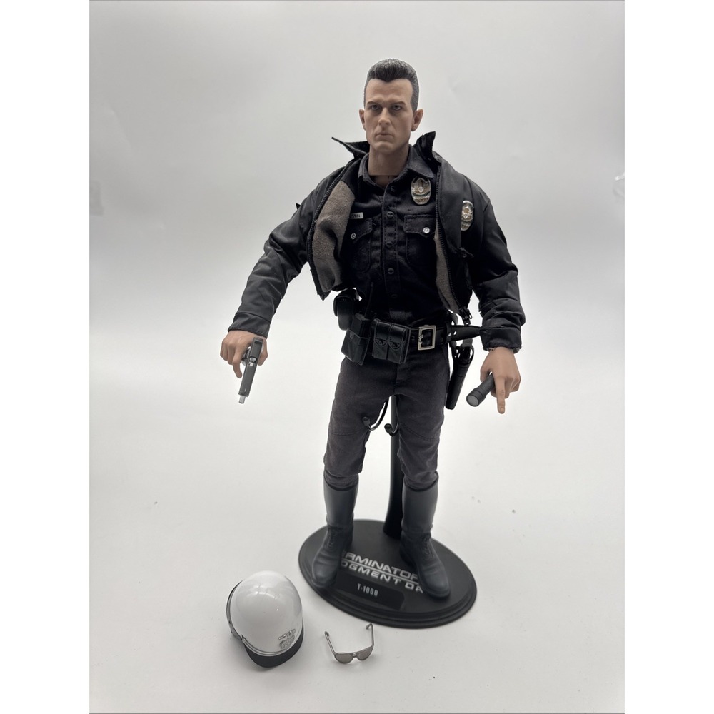 Hot Toys Mms774 1/6 Terminator 2: Judgment Day T-1000 2.0 Action Figure 2010